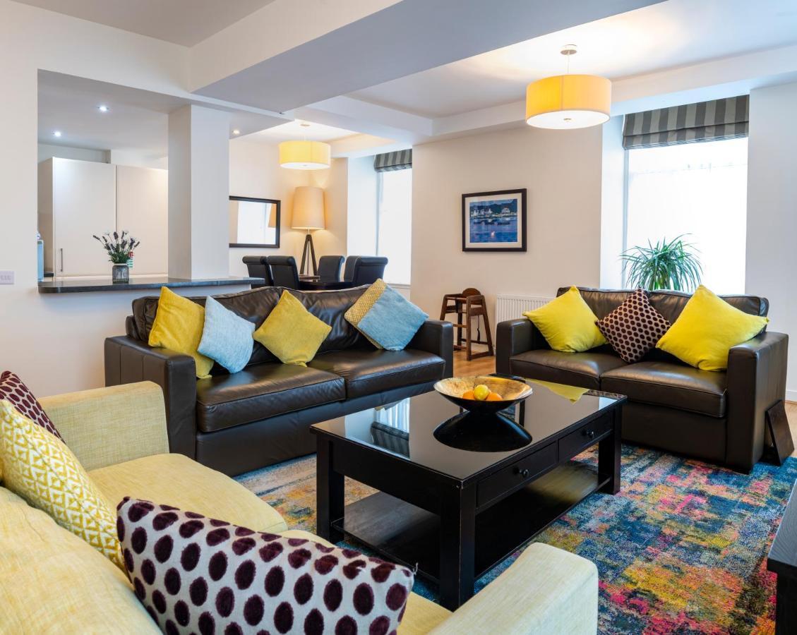 Inverness City Suites Exteriör bild