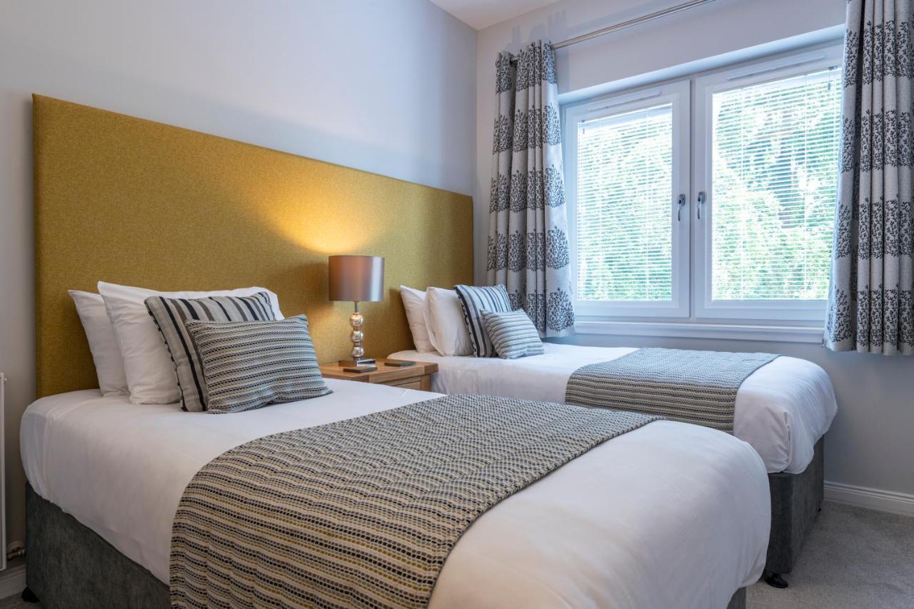 Inverness City Suites Exteriör bild