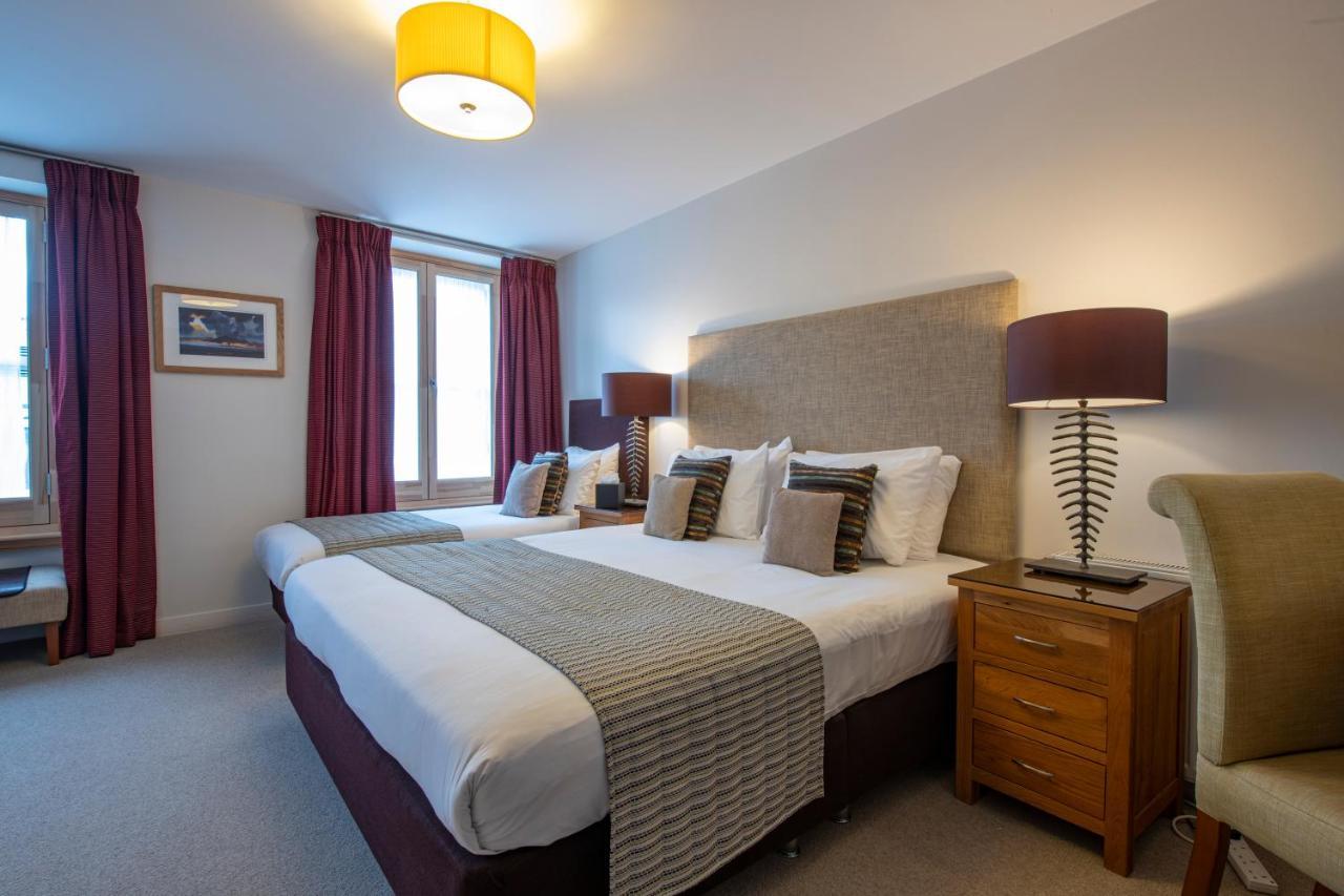 Inverness City Suites Exteriör bild