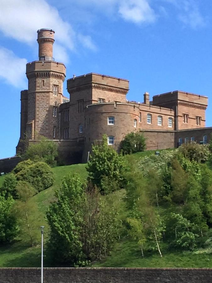 Inverness City Suites Exteriör bild